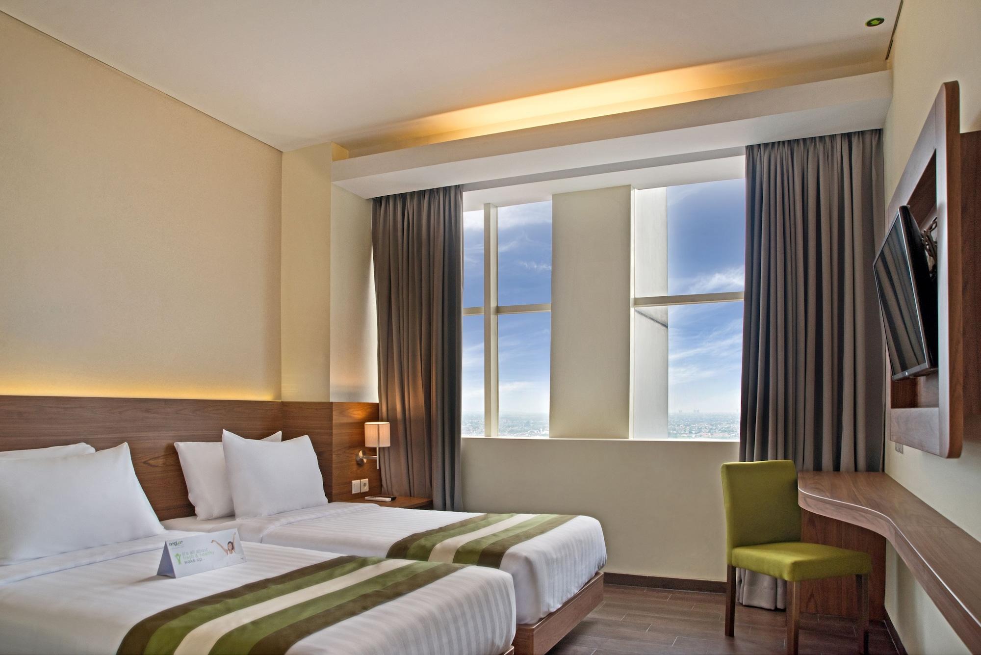 Grand Whiz Poins Simatupang Jakarta Exterior foto